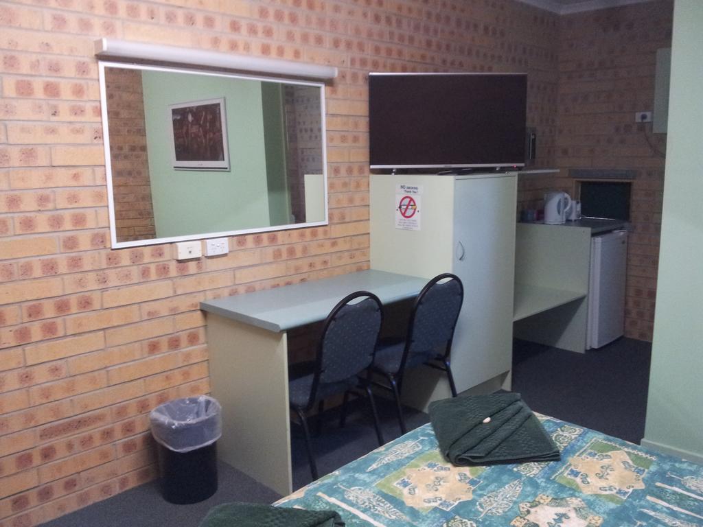 Tiaro Motor Inn Kamer foto